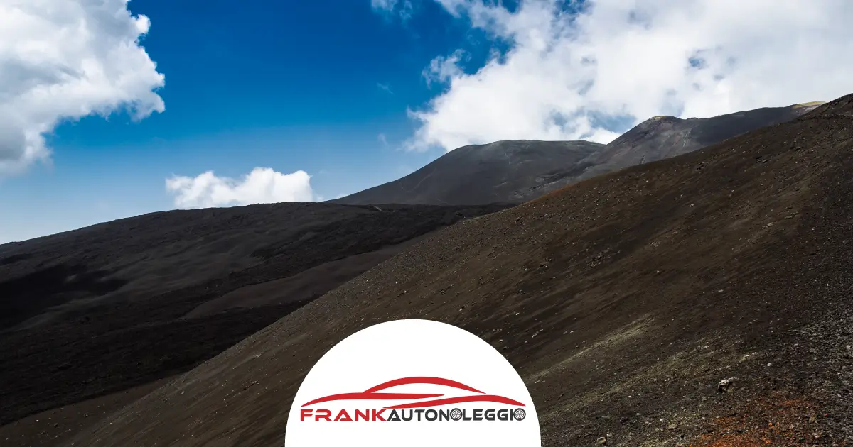 Raggiungi l'Etna con il noleggio auto a Catania